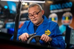 Logitech G und MOMO Lenkräder auf der SimRacing Expo 2024